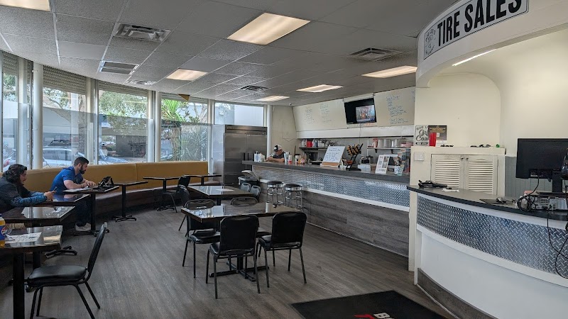 4th Street Caribbean Cafe