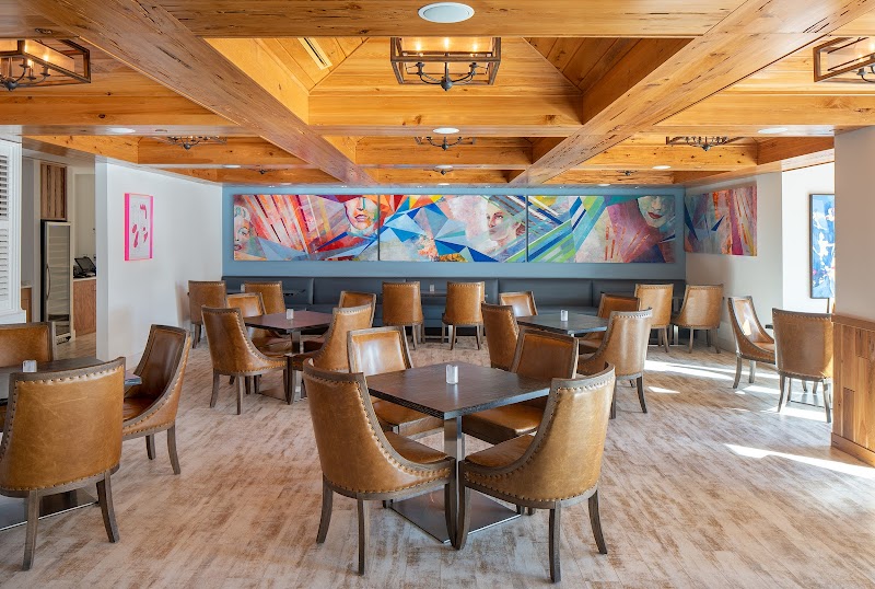 Katch Bistro | The Karol Hotel