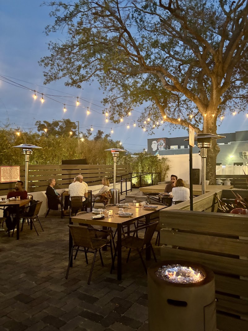 Pulpo Kitchen &amp; Lounge