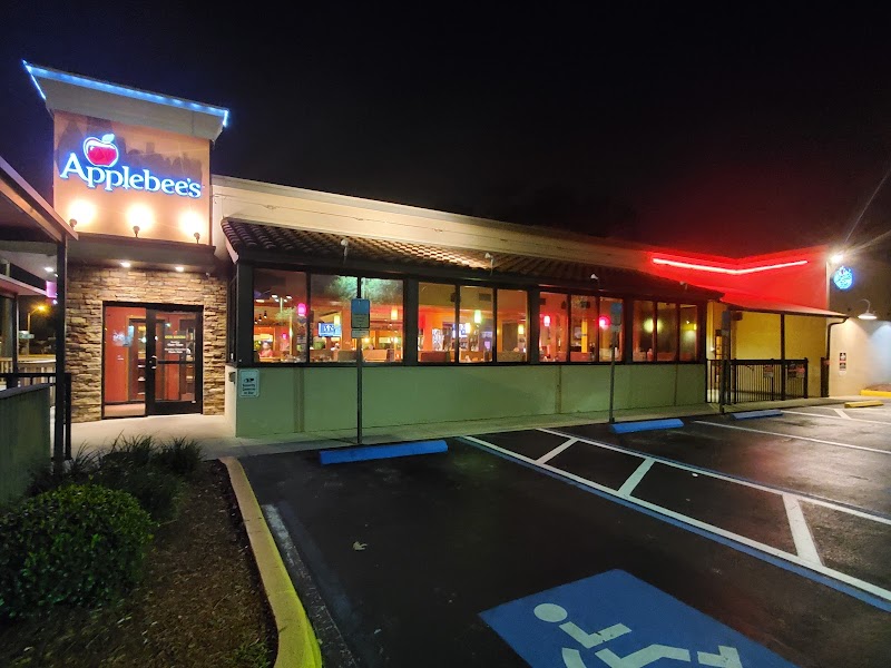 Applebee's Grill + Bar