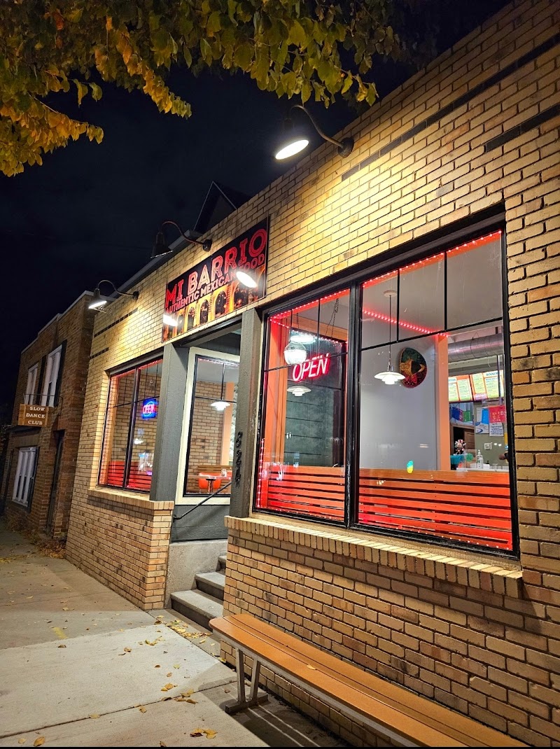 Mi barrio Mexican restaurant