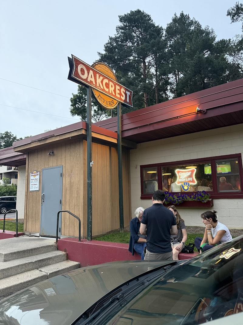 Oakcrest Tavern