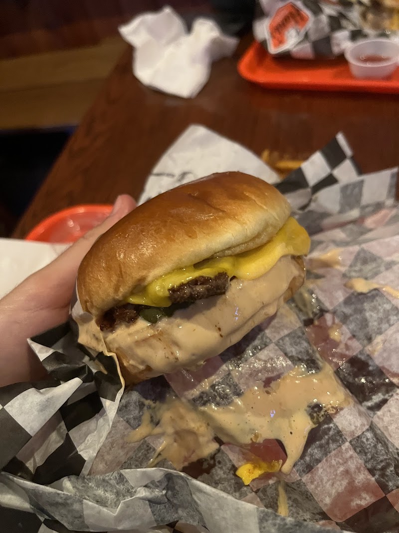 Hank’s Burgers &amp; Fish Fry