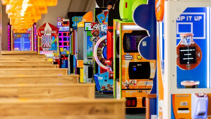 Chuck E. Cheese Gallery Image