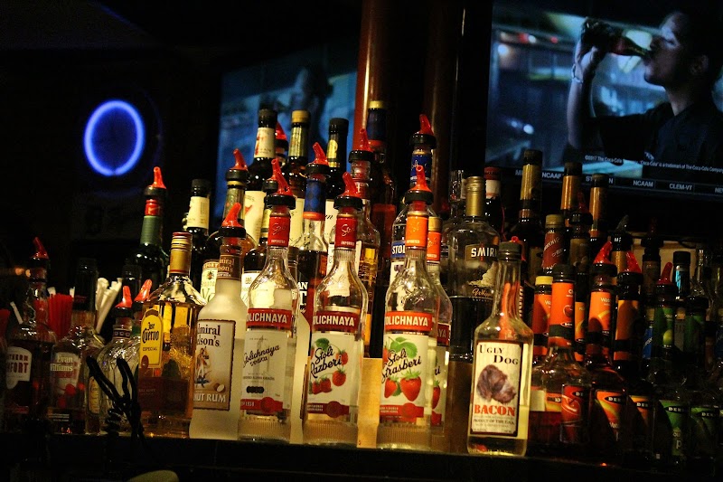 Aggie's Sports Bar &amp; Average Joes